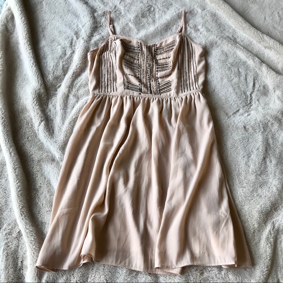 💗SOLD💗 American Eagle Blush Beaded Dress XS - Picture 2 of 7